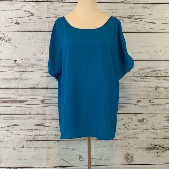Anne Klein Tops - Anne Klein Teal Blue Round Neck Blouse